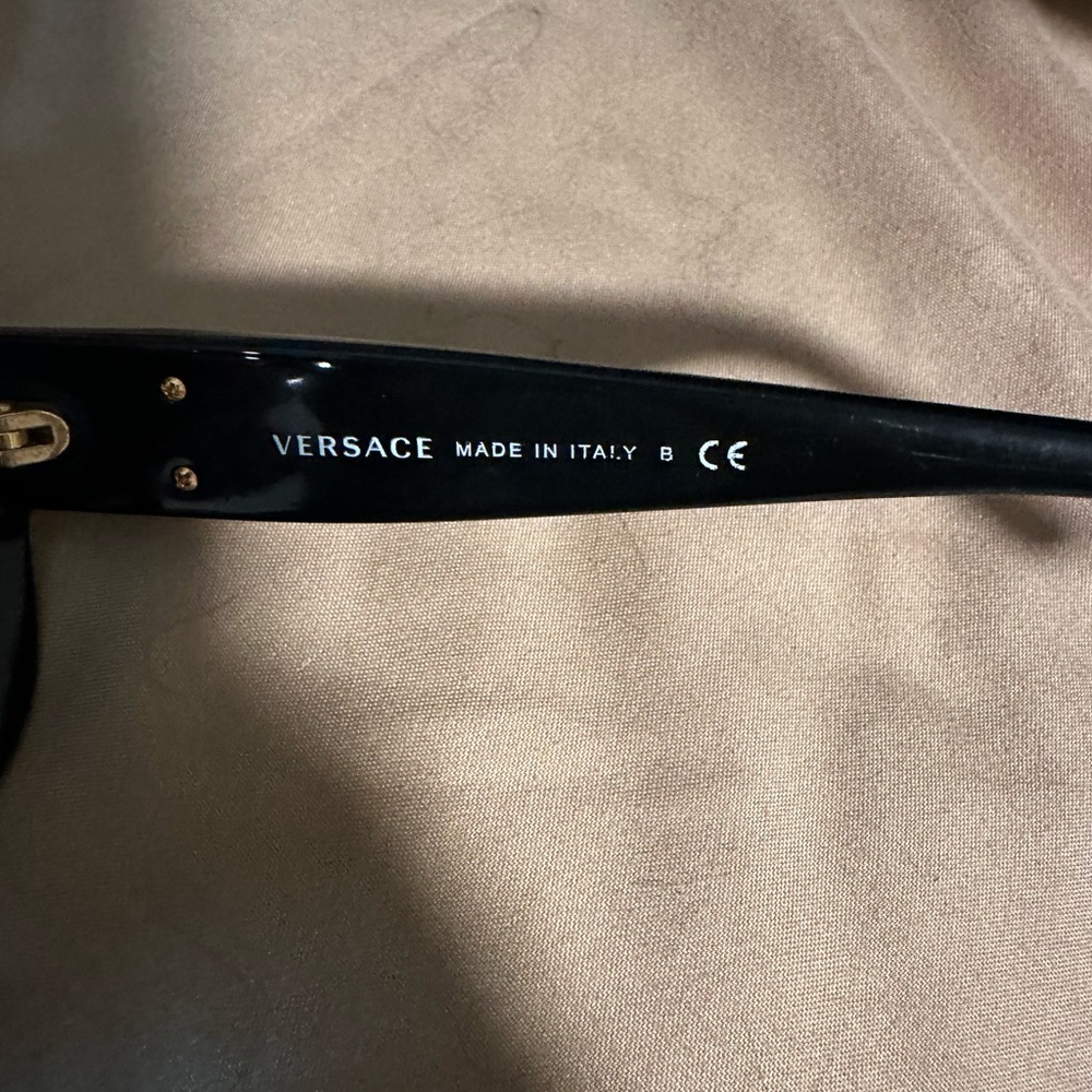🏝️🏝️🏝️VERSACE SUNGLASSES🏝️🏝️🏝️ - Picture 12 of 13
